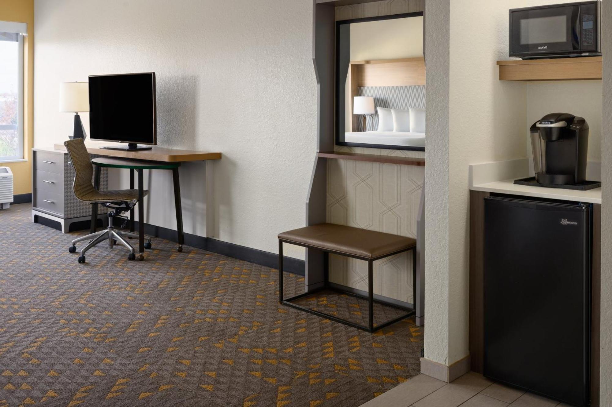 Holiday Inn Pearl - Jackson Area By Ihg Exterior photo