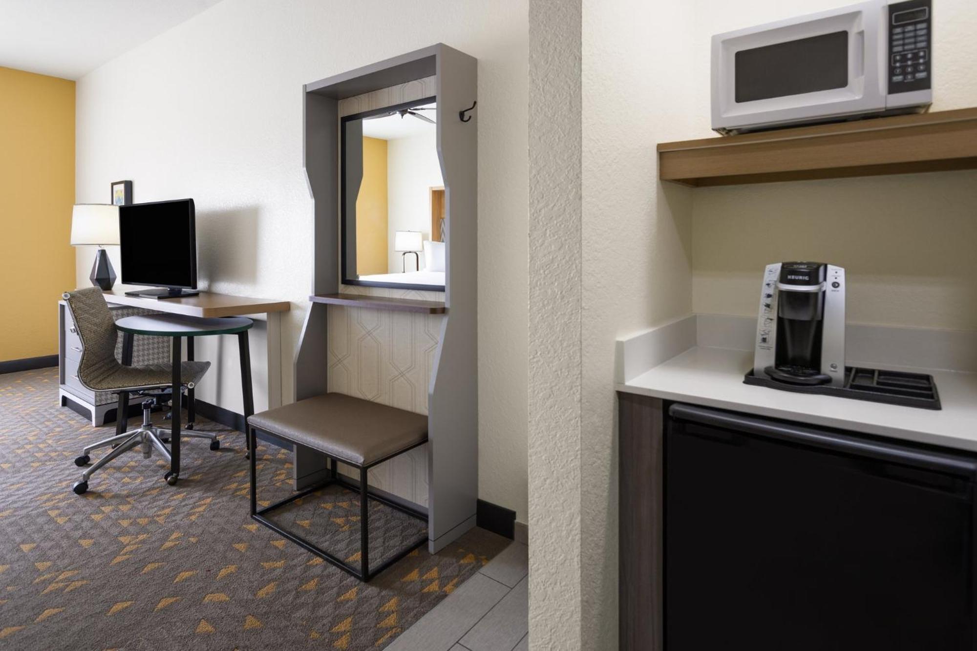 Holiday Inn Pearl - Jackson Area By Ihg Exterior photo