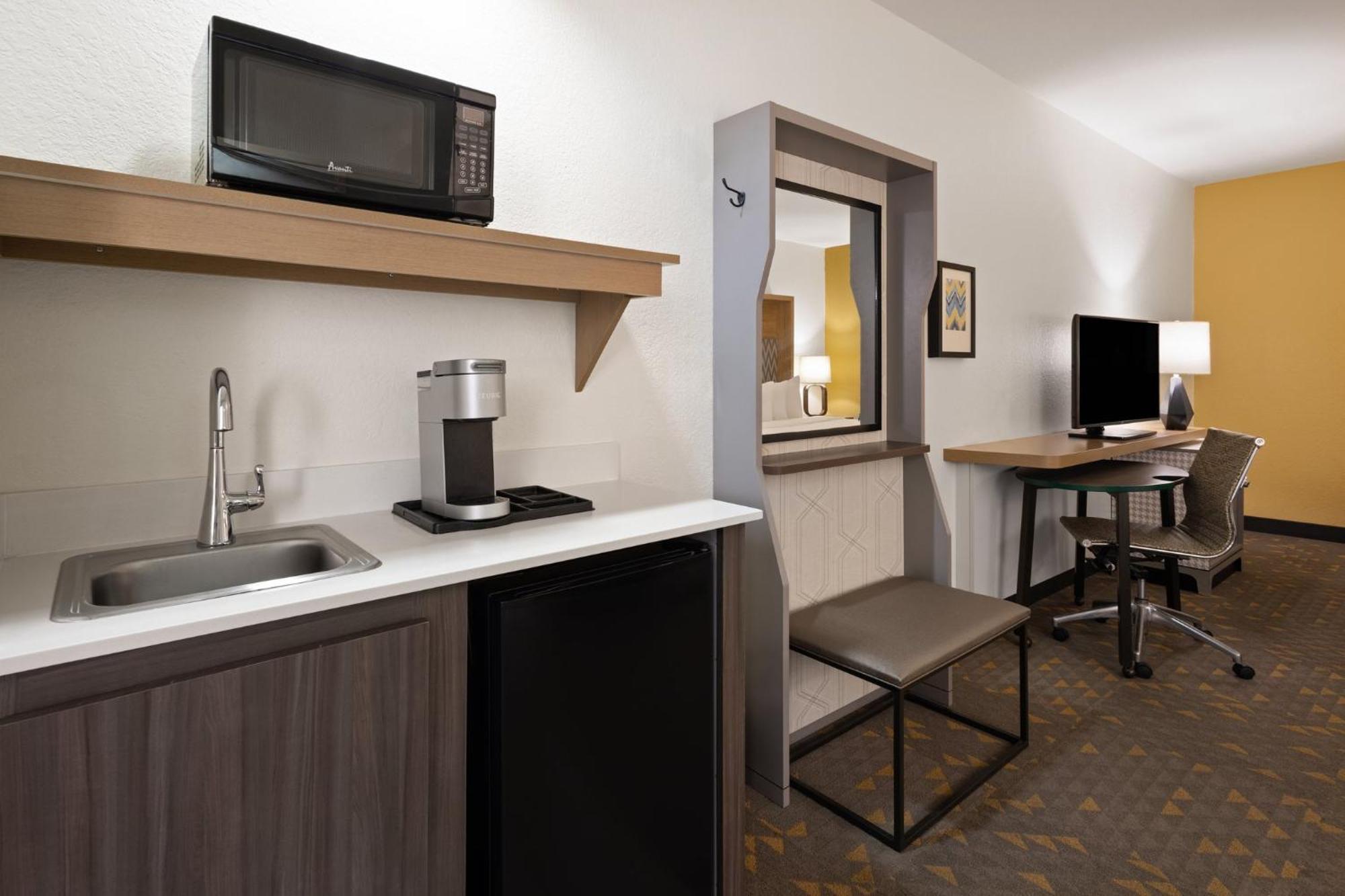 Holiday Inn Pearl - Jackson Area By Ihg Exterior photo